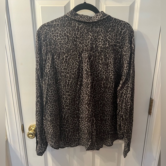 Rails Button Down - Picture 4 of 4